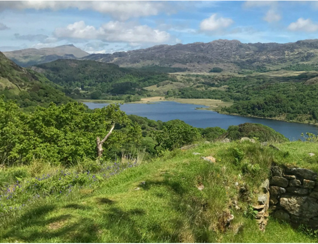 Best Walks in the Brecon Beacons & Snowdonia